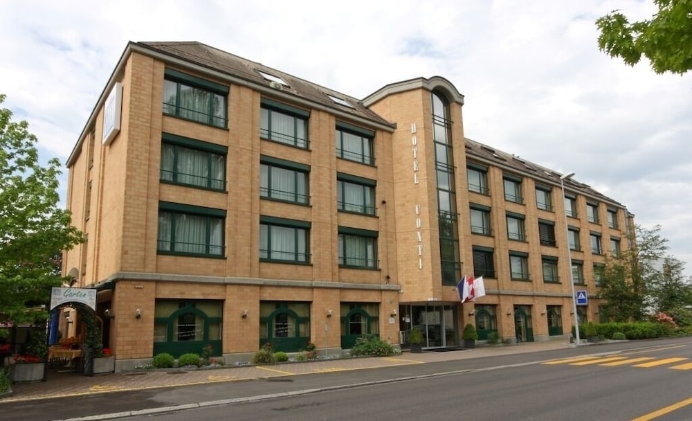 Hotel Conti 53/58