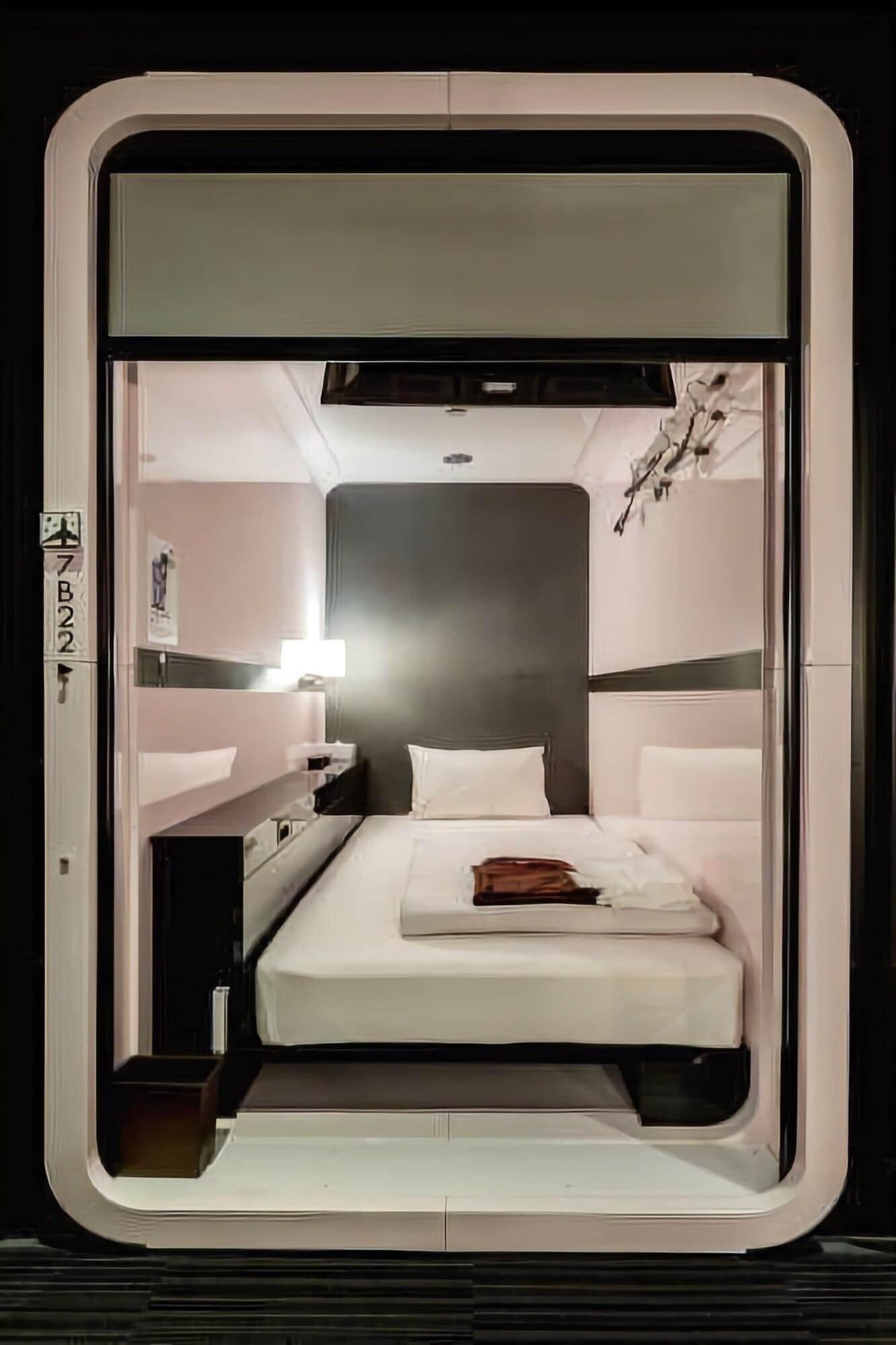 First Cabin Kansai Airport 8/24