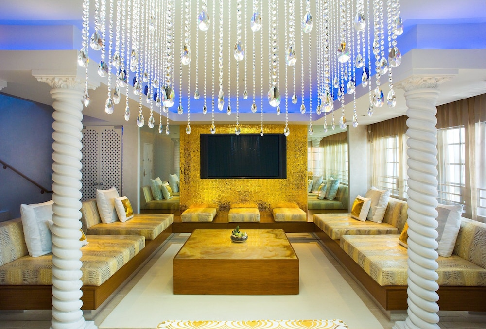 Dream South Beach by Hyatt 35/50