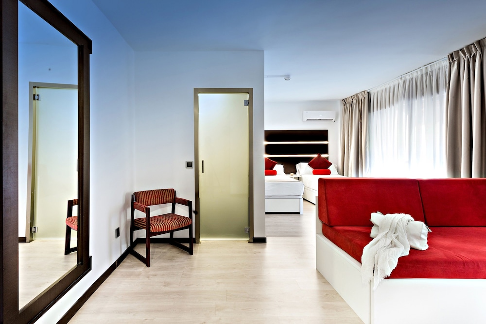 Roisa Hostal Boutique 7/77