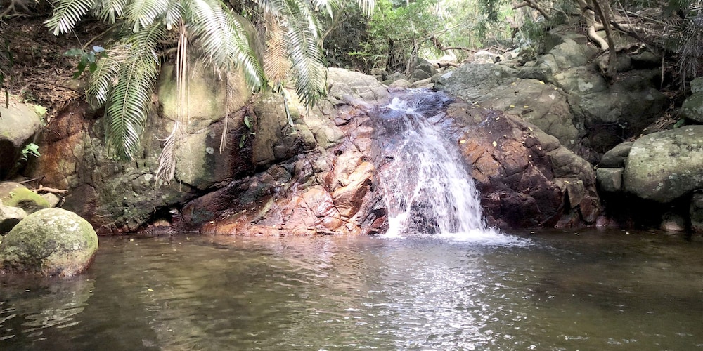 Aloalo Beach Kabira 24/50