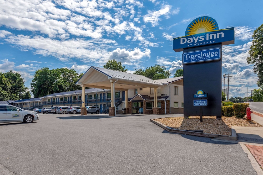 Travelodge by Wyndham Charles Town / Harpers Ferry 25/28