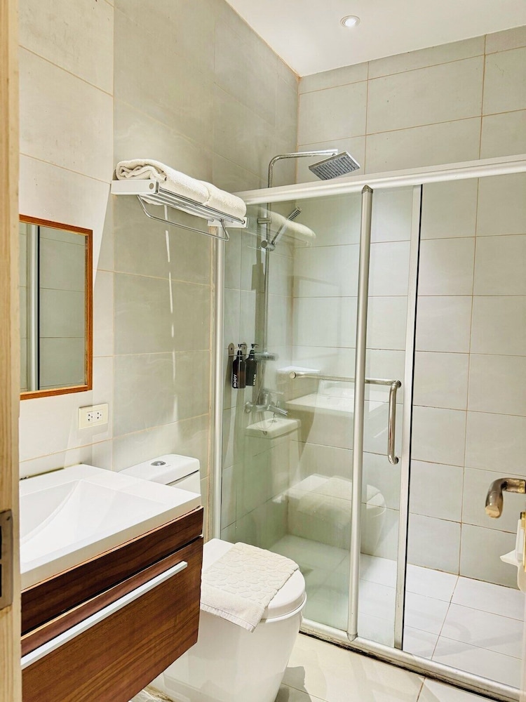 City Park Hotel Manila 65/69