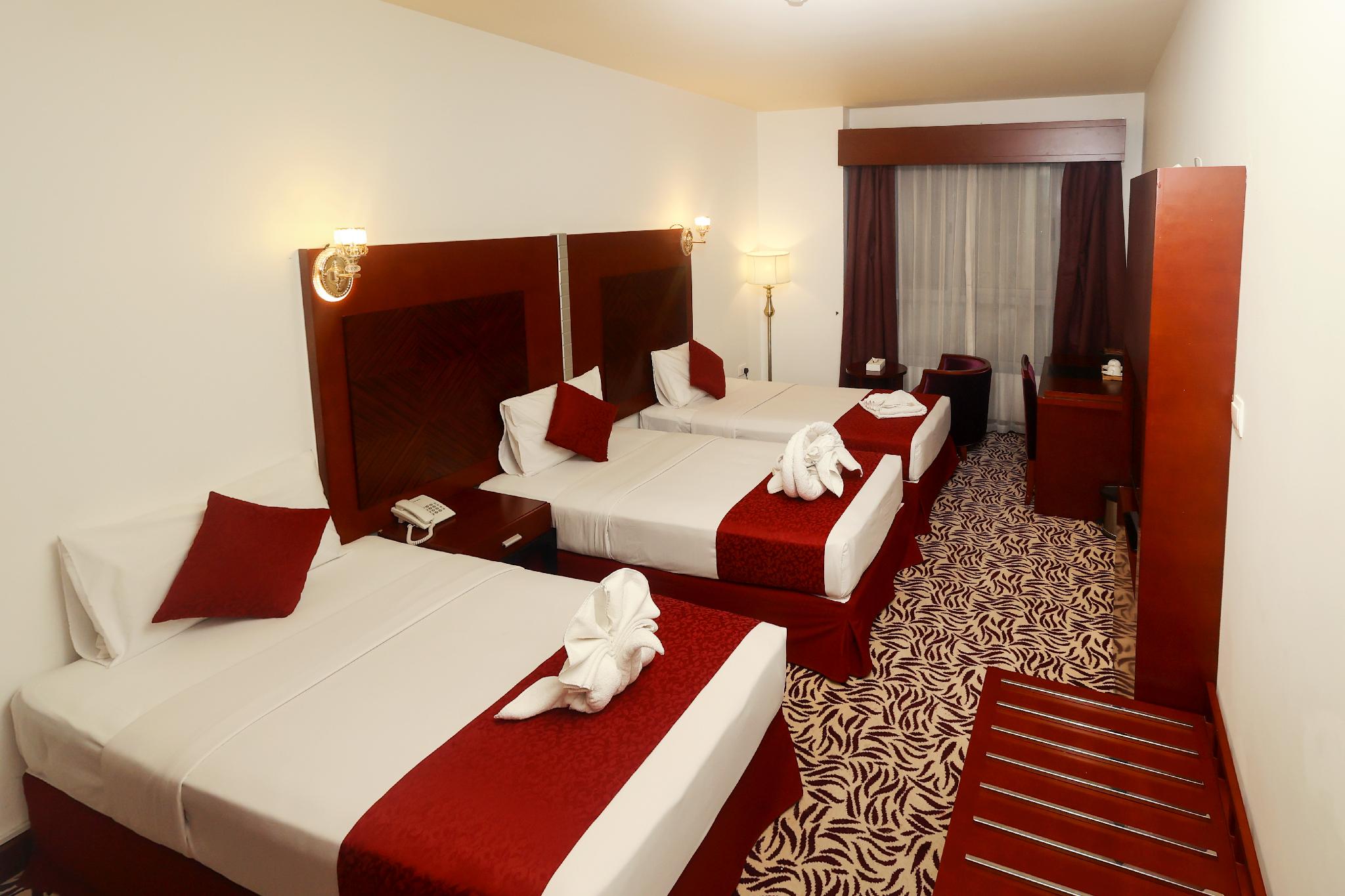 MRA Grand Hotel 25/33