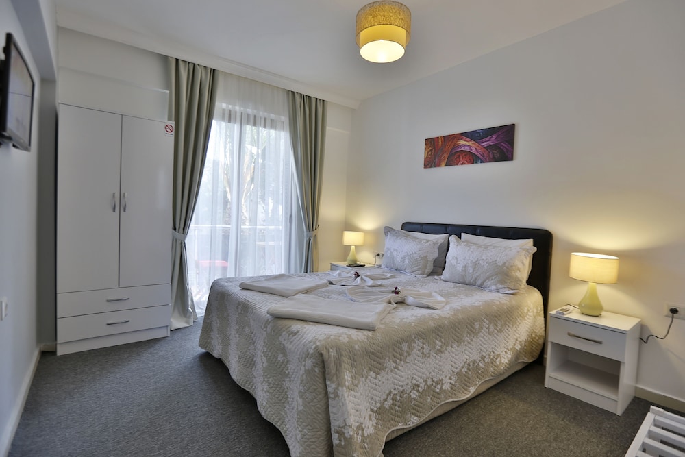 Himm Hotel 24/68