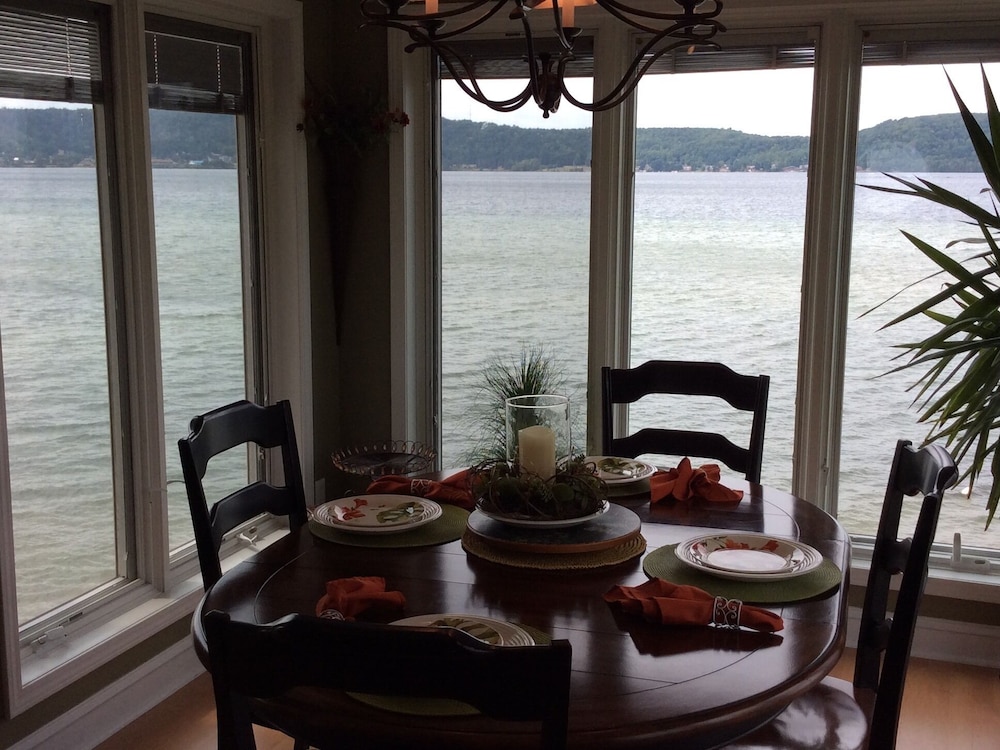 Pictured Rocks Bed and Breakfast 38/61