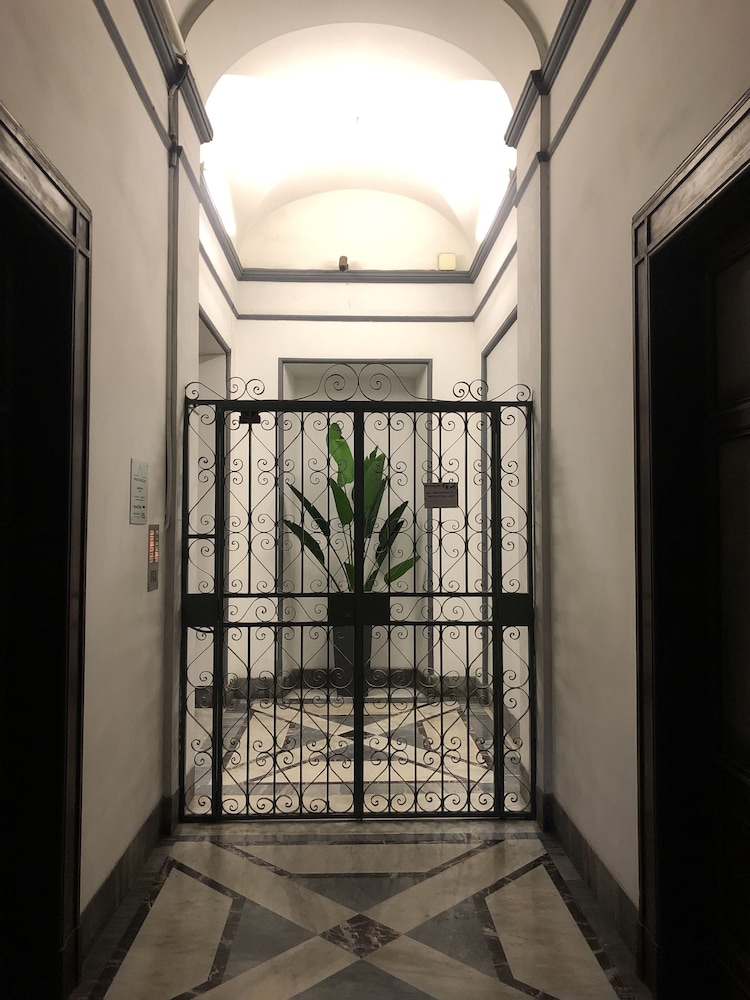 Navona Central Suites 24/50