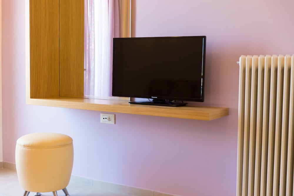 Eltina Hotel 35/50