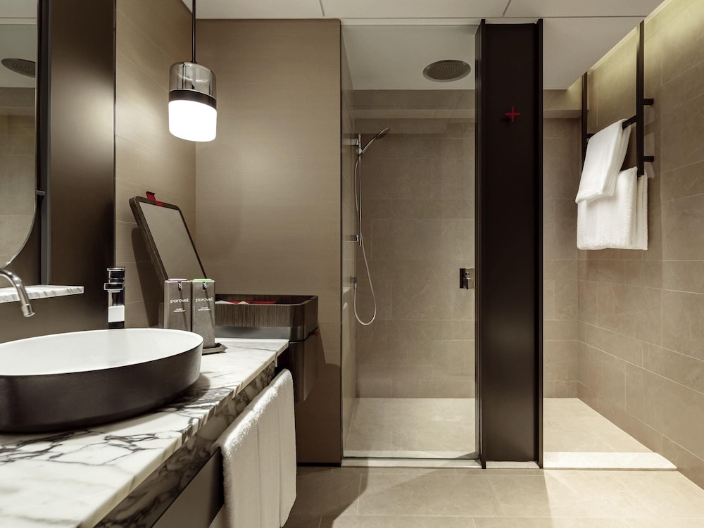 Swissotel The Stamford 49/50