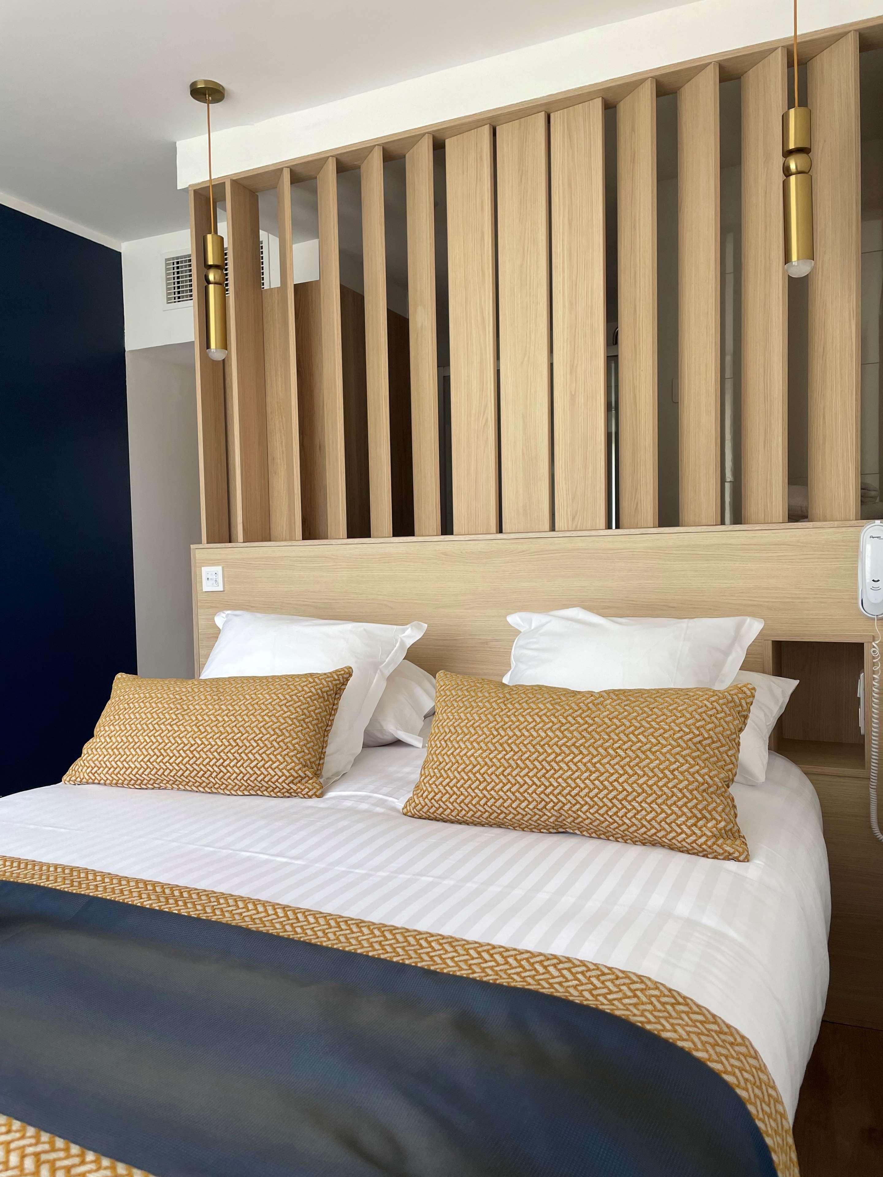 Comfort, Queen Bed, Best Western Plus La Rade 4/7