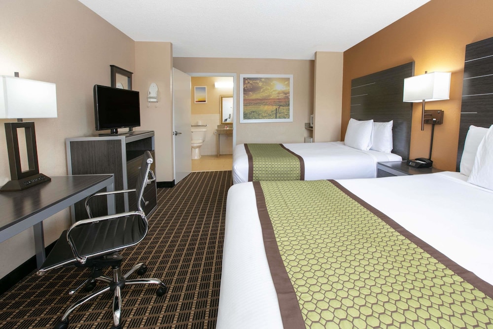 Days Inn by Wyndham Hamilton 17/37