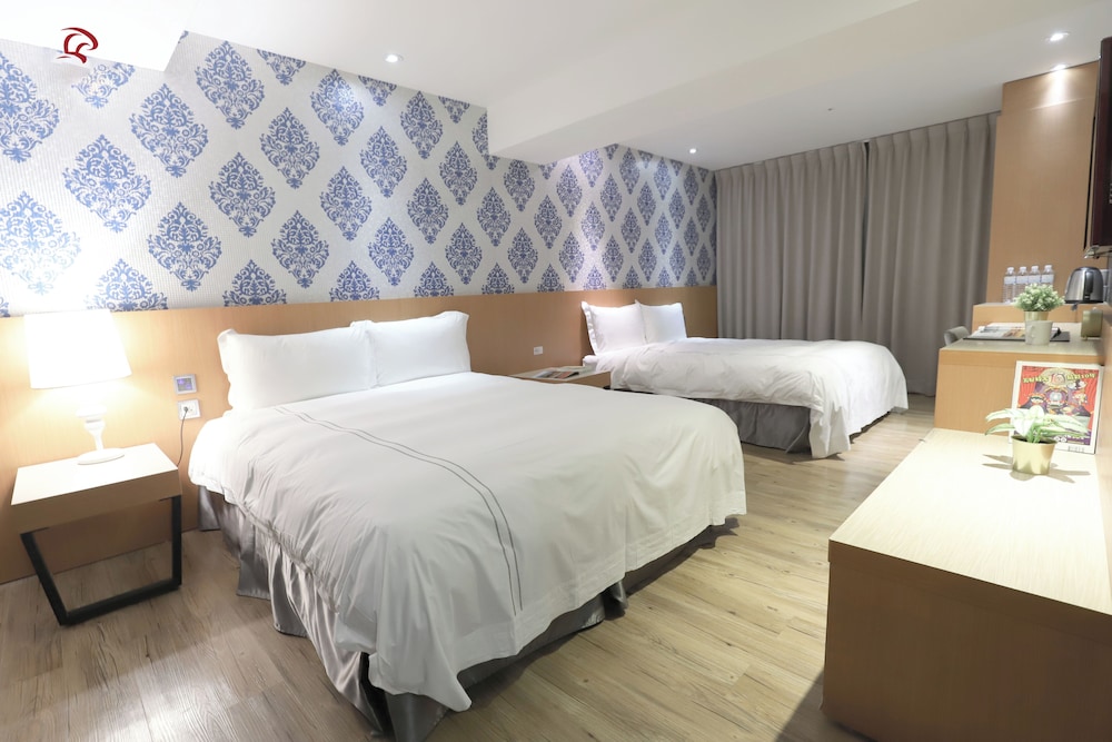 Talmud Hotel Yi Zhong Branch 16/50