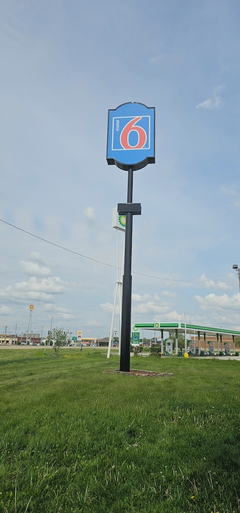 Motel6 Litchfield, IL 45/52