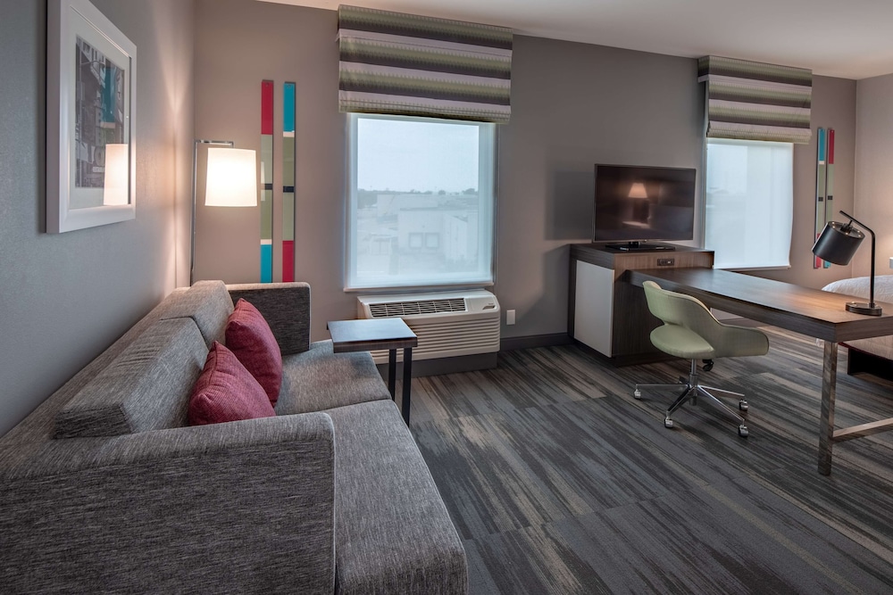 Hampton Inn And Suites Dallas/Plano Central 42/66