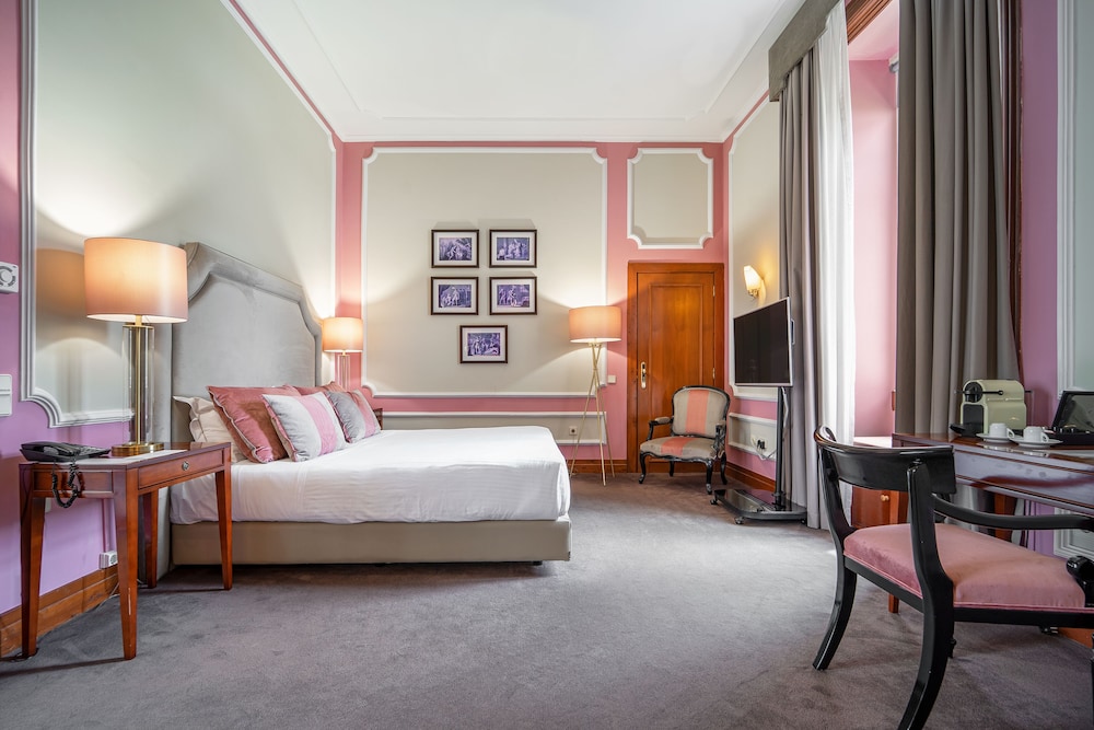 Deluxe, Twin Beds