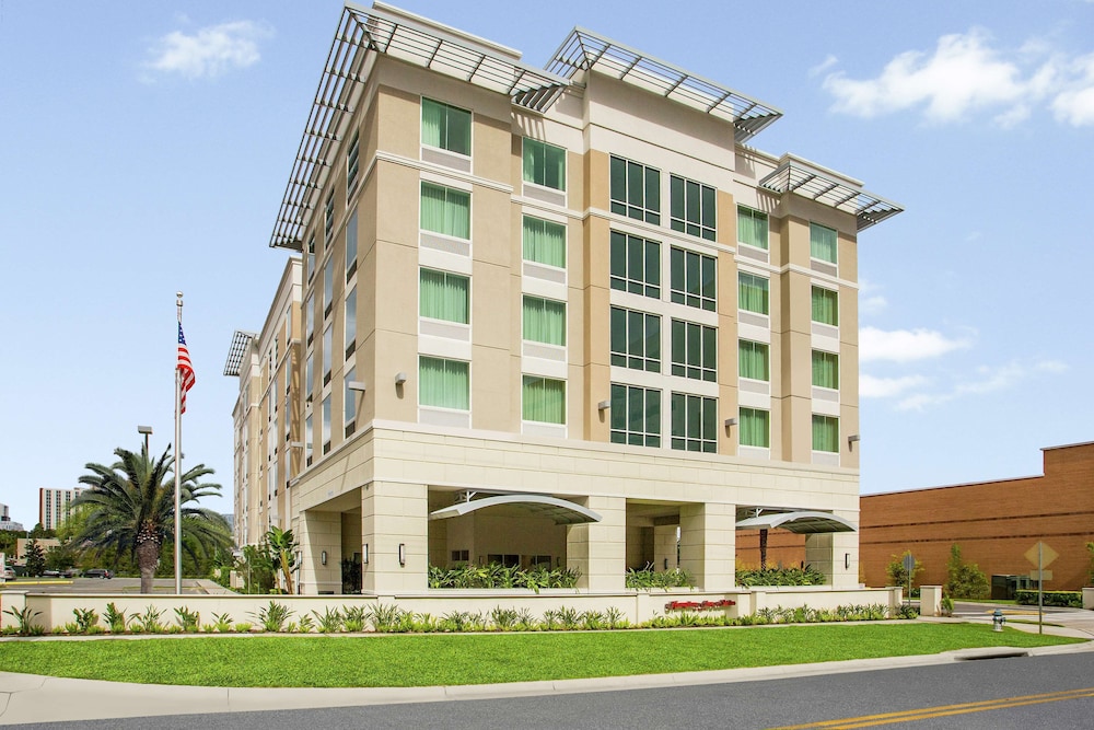 Hampton Inn & Suites Orlando/Downtown South - Medical Center photo1