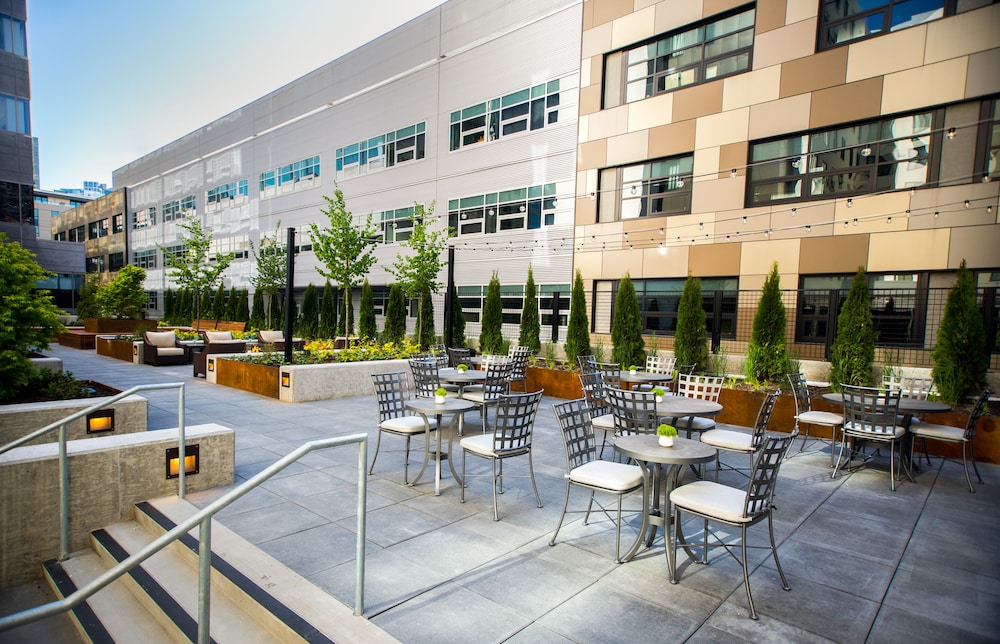 Even Hotels Seattle South Lake Union 64/81