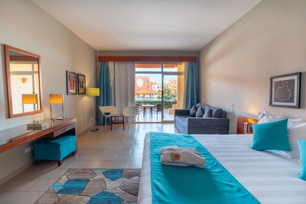 Nubian Village Hotel 28/70