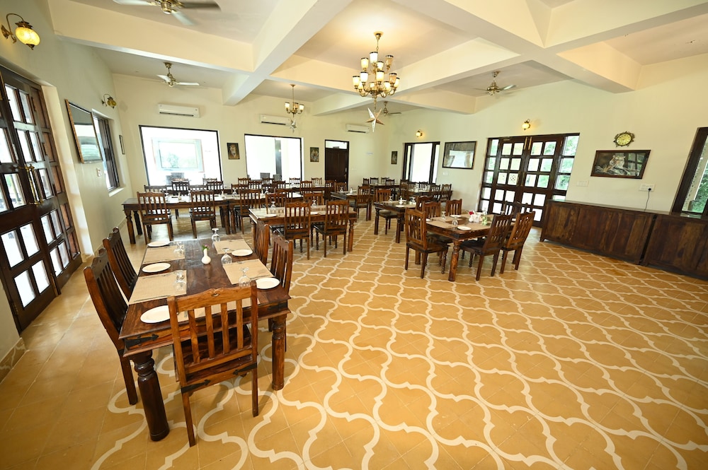 ClarksInn Suites Ranthambore 48/62