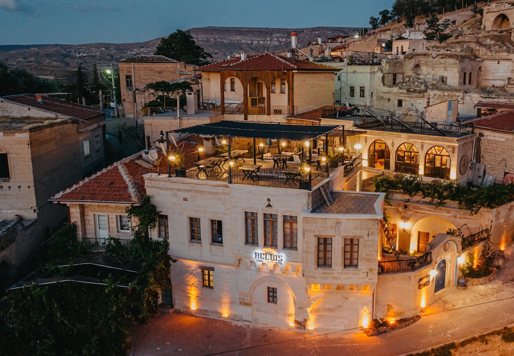 Helios Cave Hotel 2/50