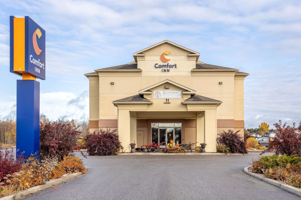 Comfort Inn Sturgeon Falls 1/40
