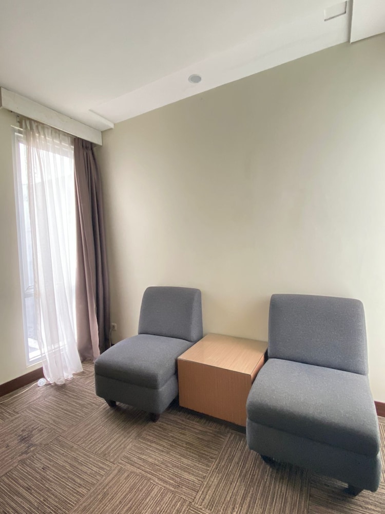 Cipta Hotel Wahid Hasyim 33/49