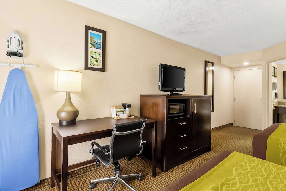 Sonesta Essential NW Houston 51/61