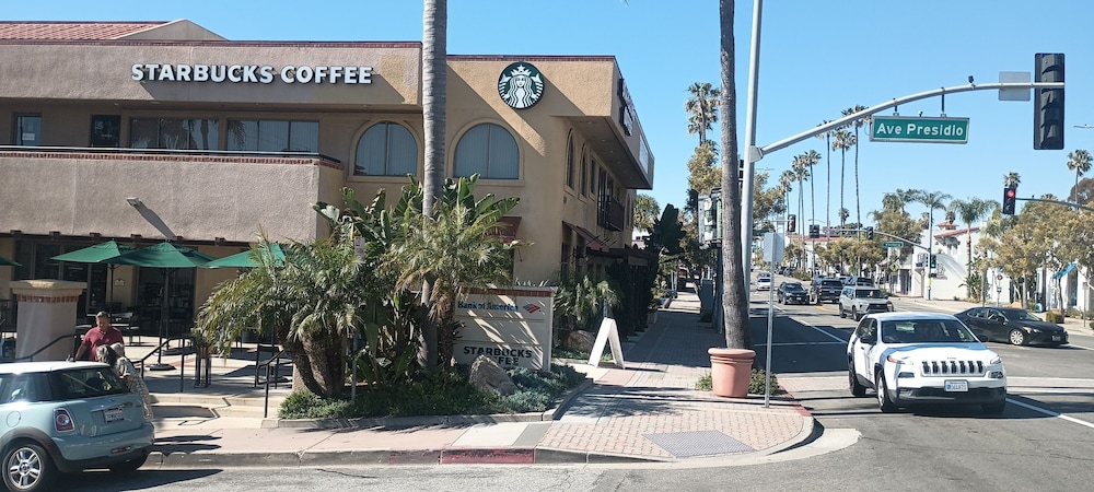 Oceana Boutique Hotel 39/47