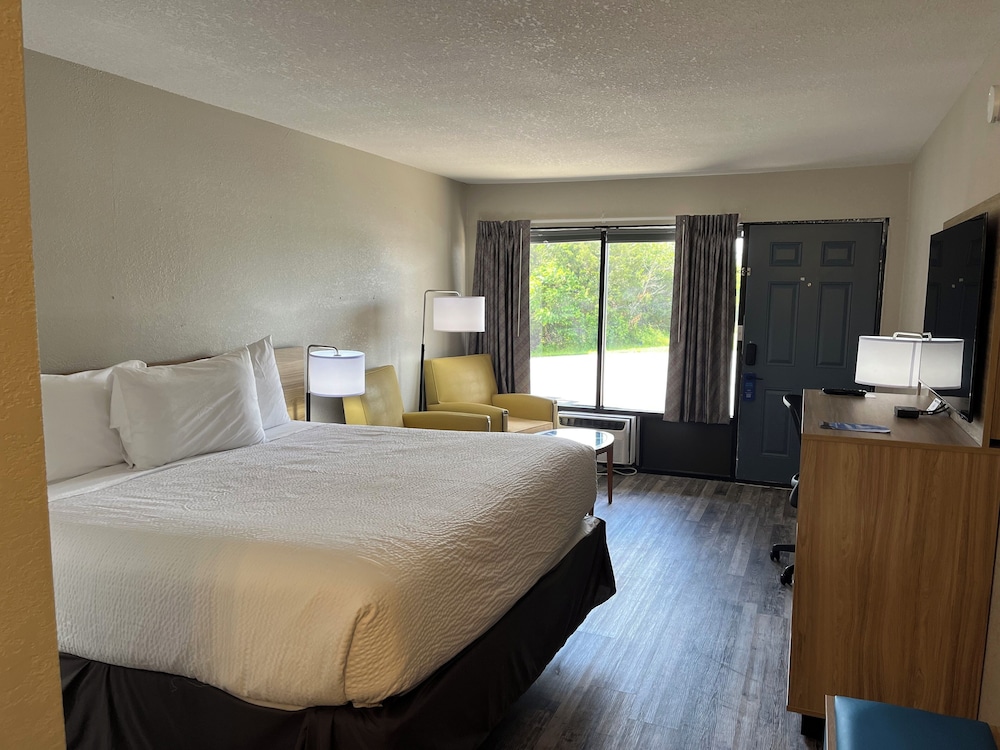 Days Inn by Wyndham Branson Ozarks 21/65