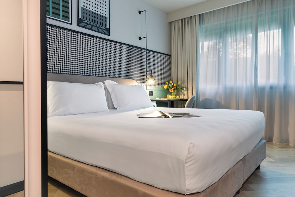 Living Place Hotel 17/105