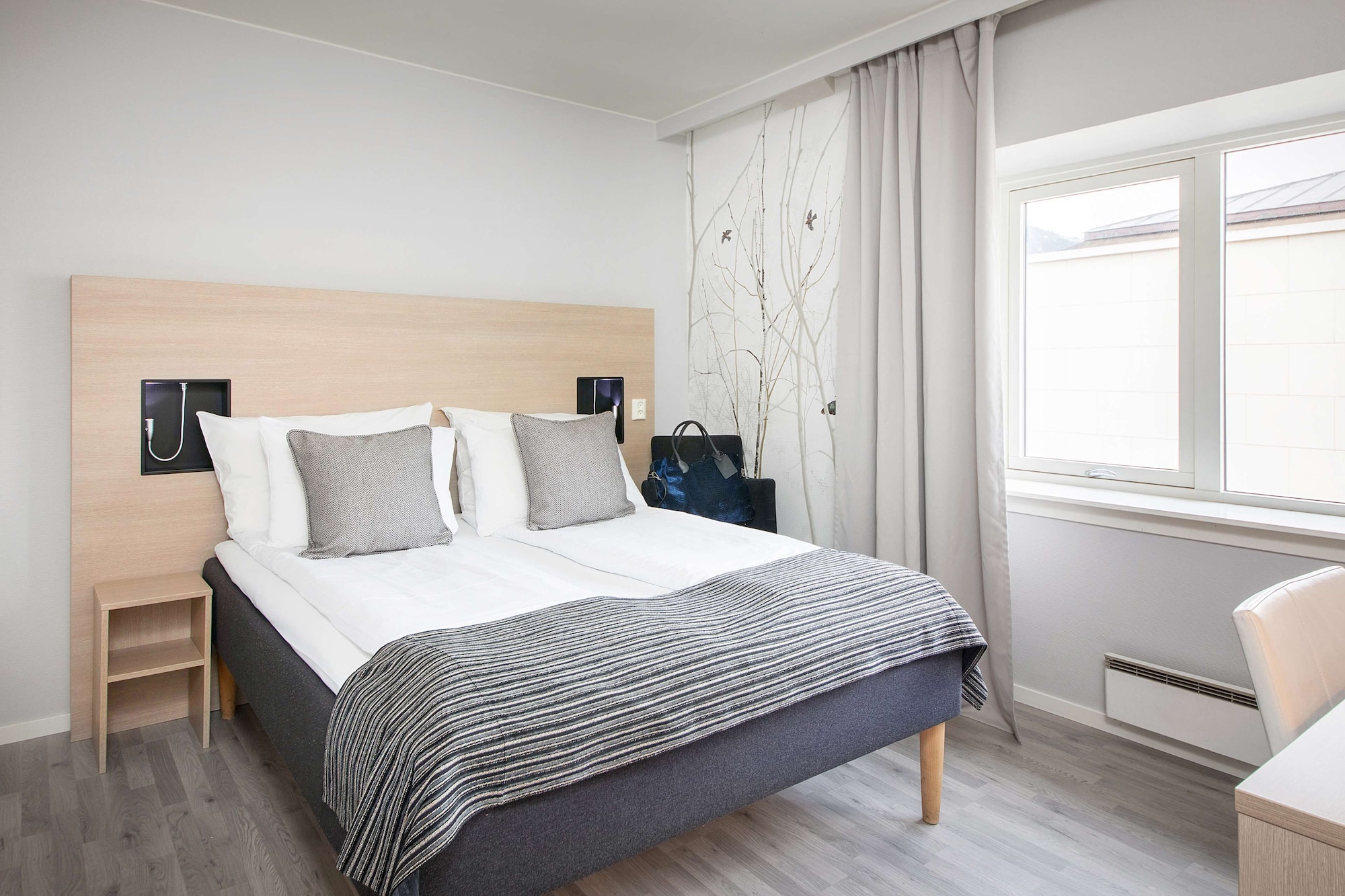 STANDARD, TWIN BEDS
