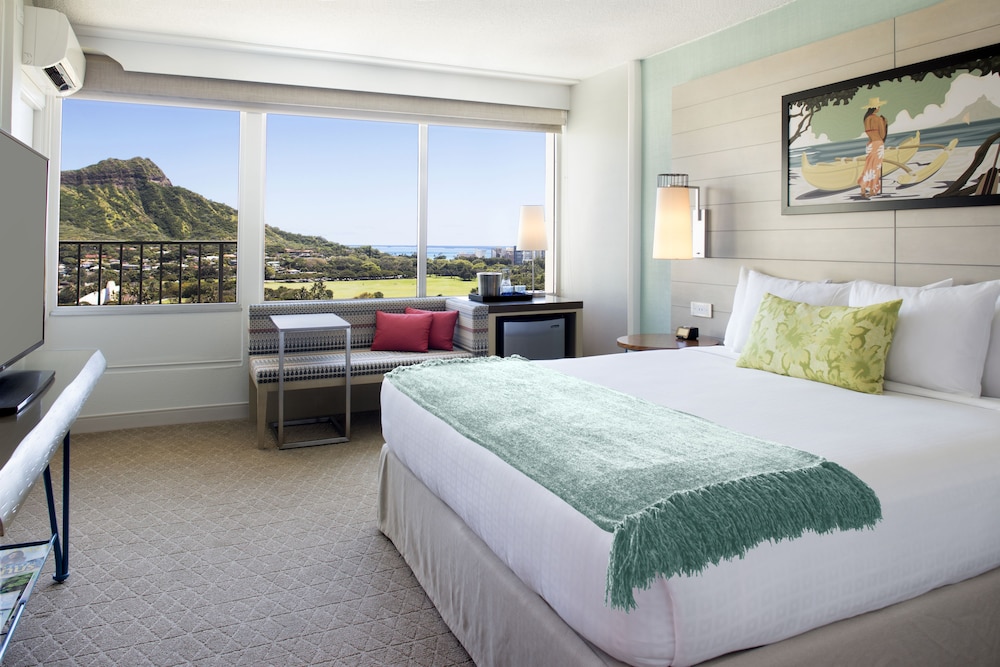 ROOM, KING BED, OCEAN VIEW, BALCONY