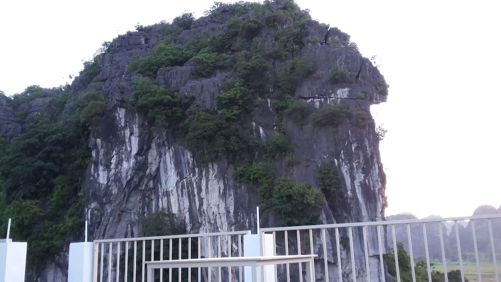 Limestone Boutique Hotel 2/76