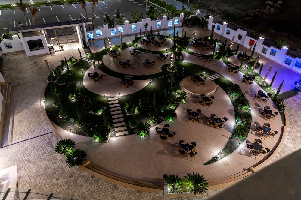 Lamar Azur Hotel 5/39