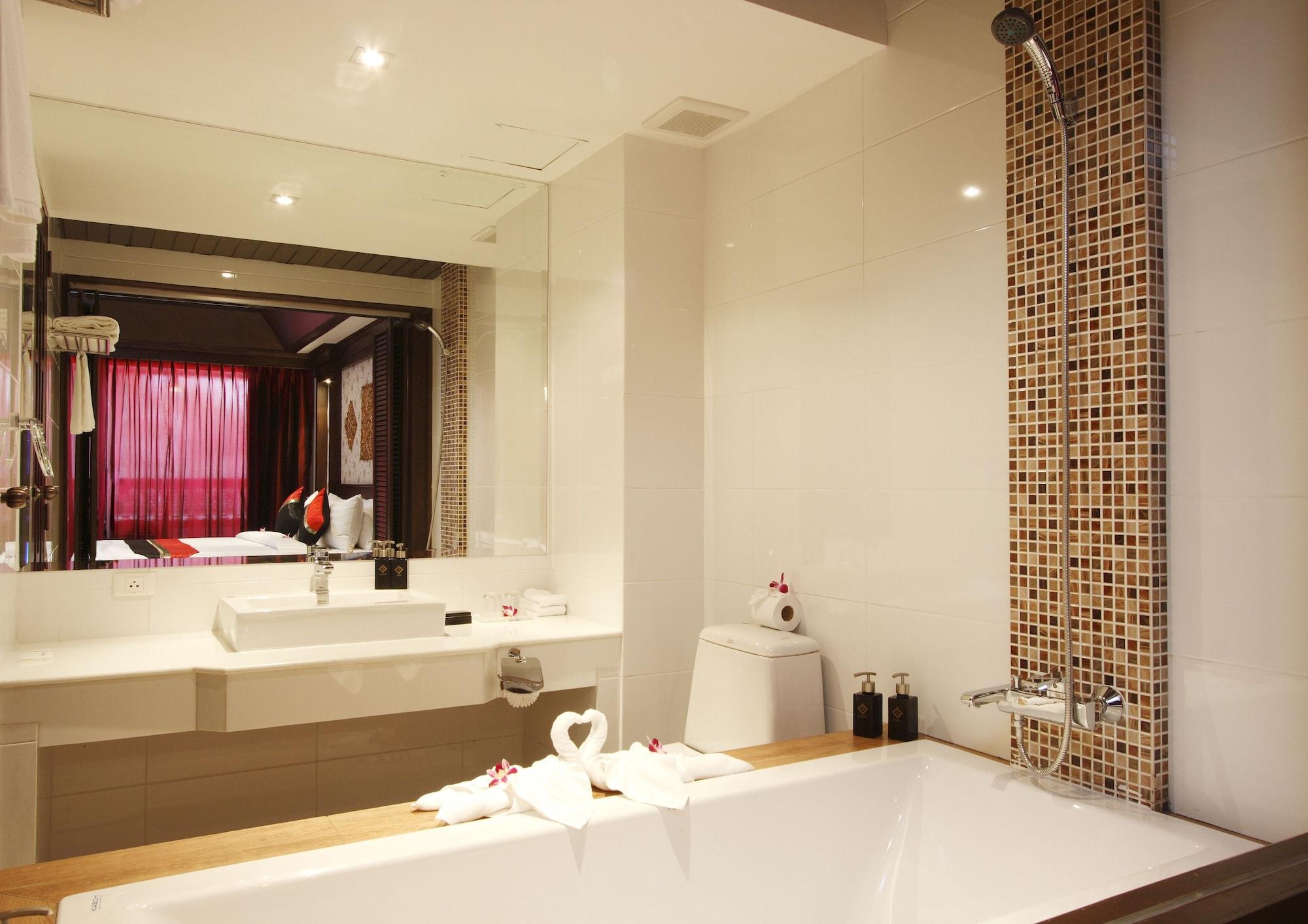 RAYABURI BEACH CLUB 36/37