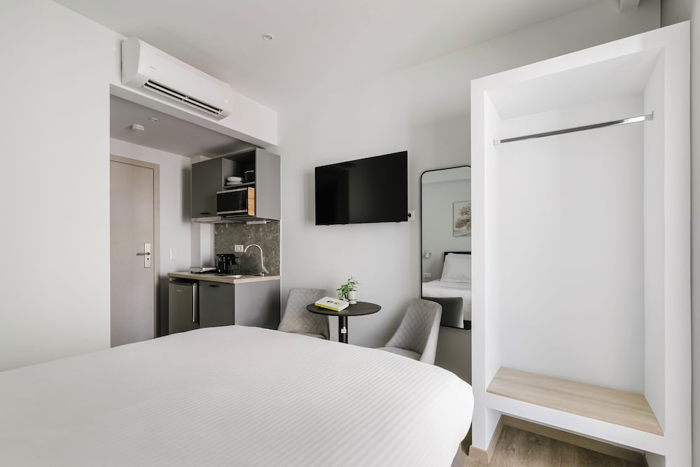 B48 Athens Dafni 31/60