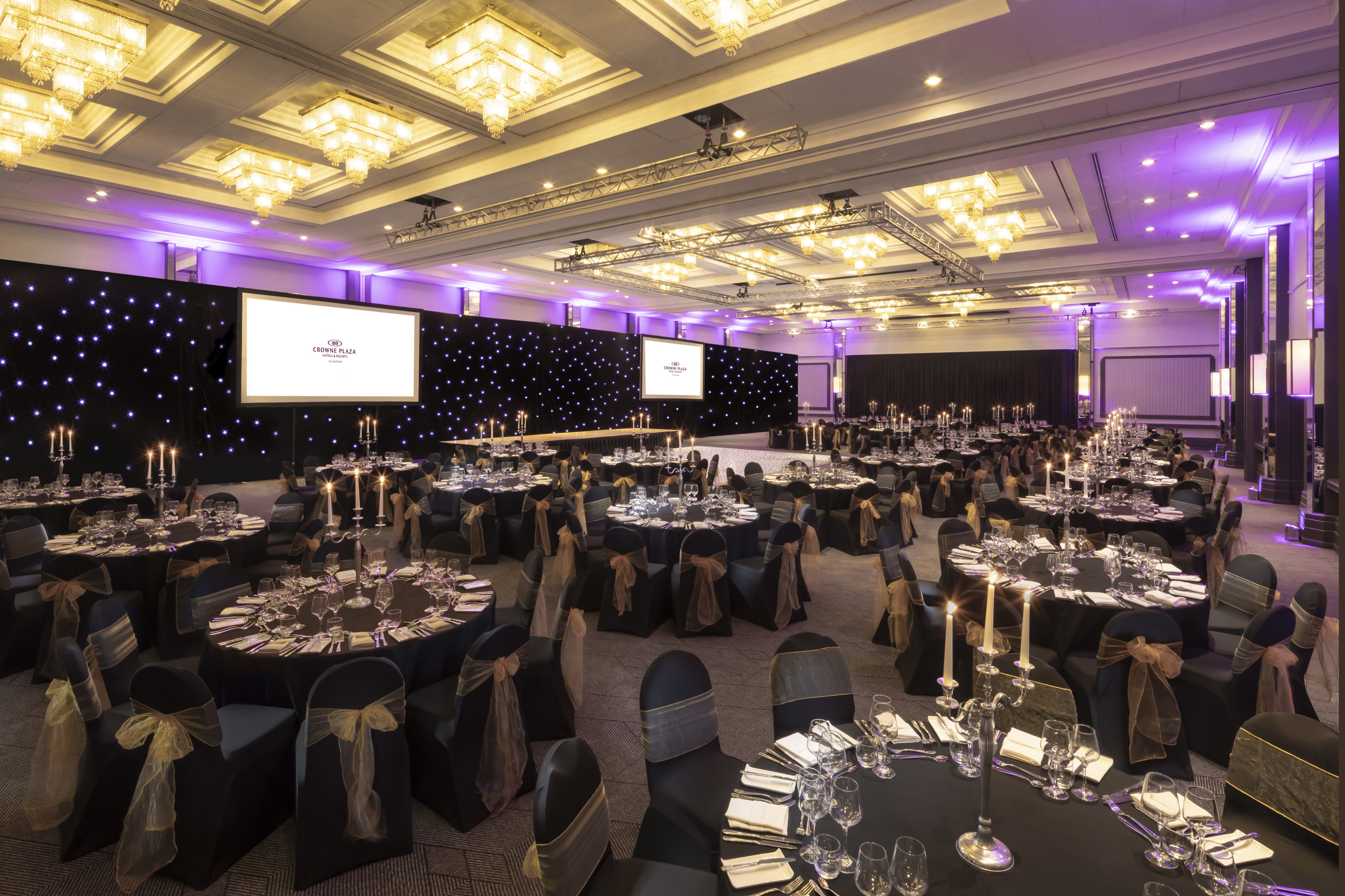 Crowne Plaza Glasgow 57/66