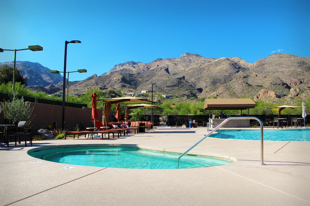 Ventana Canyon Club and Lodge 18/53