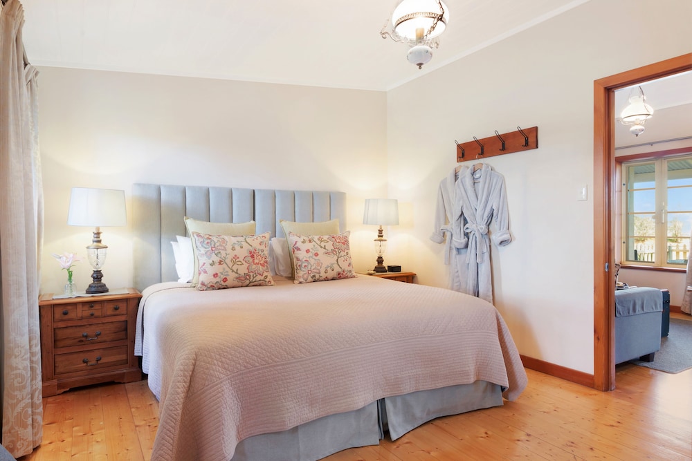 Stonewell Cottages & Vineyards 3/50
