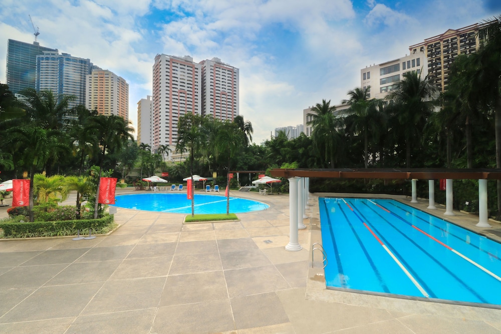 Century Park Hotel 48/76