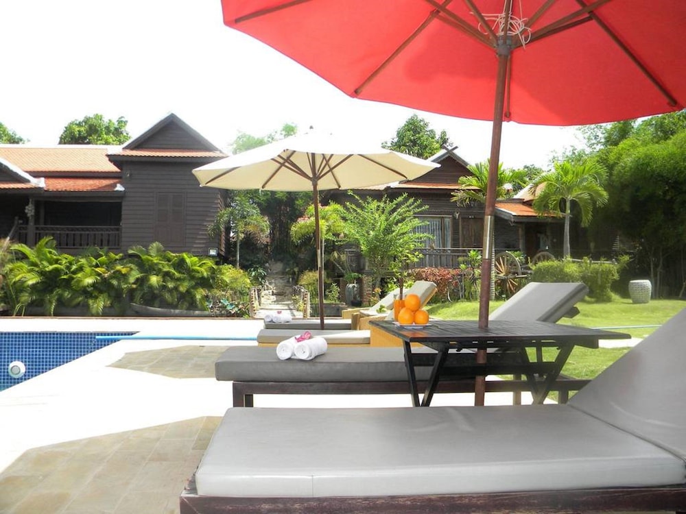 Vimean Sovannaphoum Resort 70/72