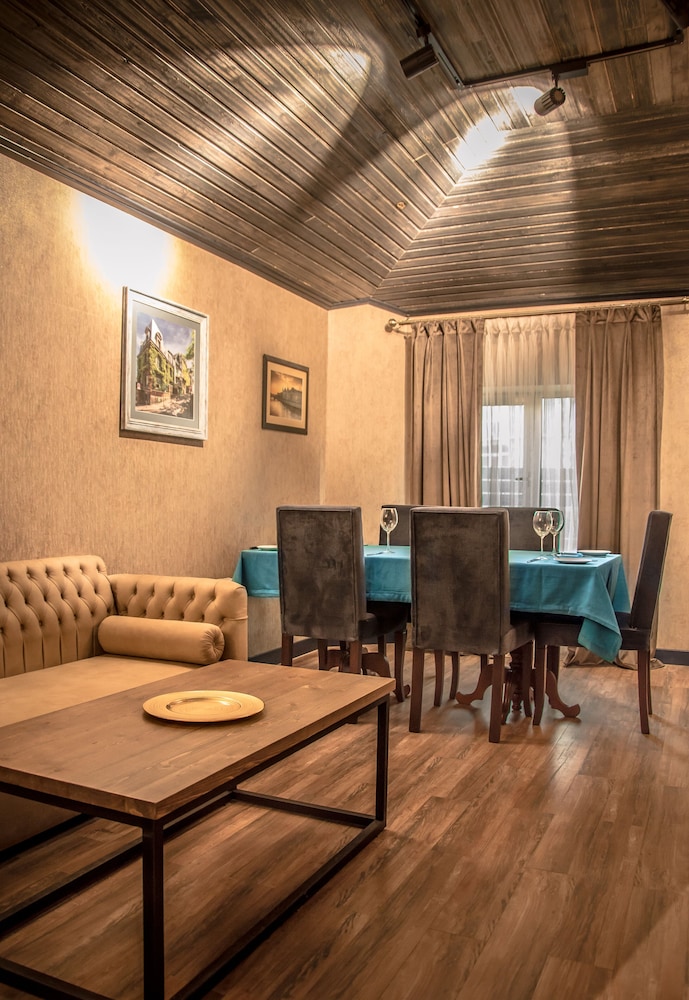 Hillmond Hotel Baku 46/61