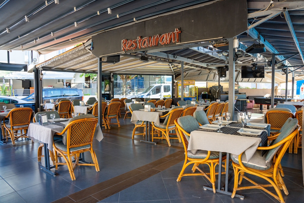 Grand Villa Sol Apart 57/68
