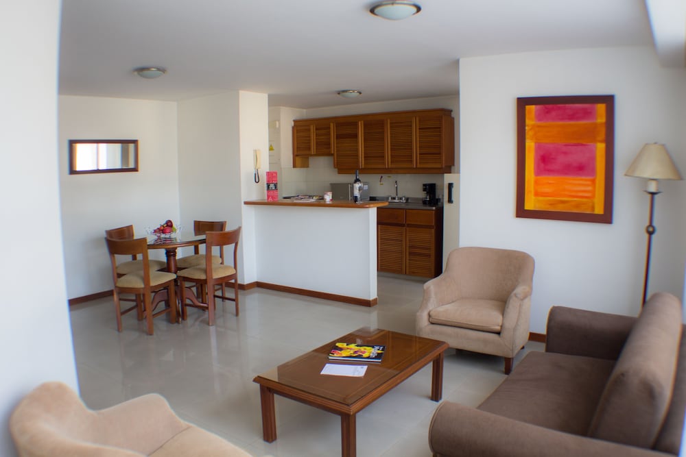 Portal del Rodeo Aparthotel 44/64