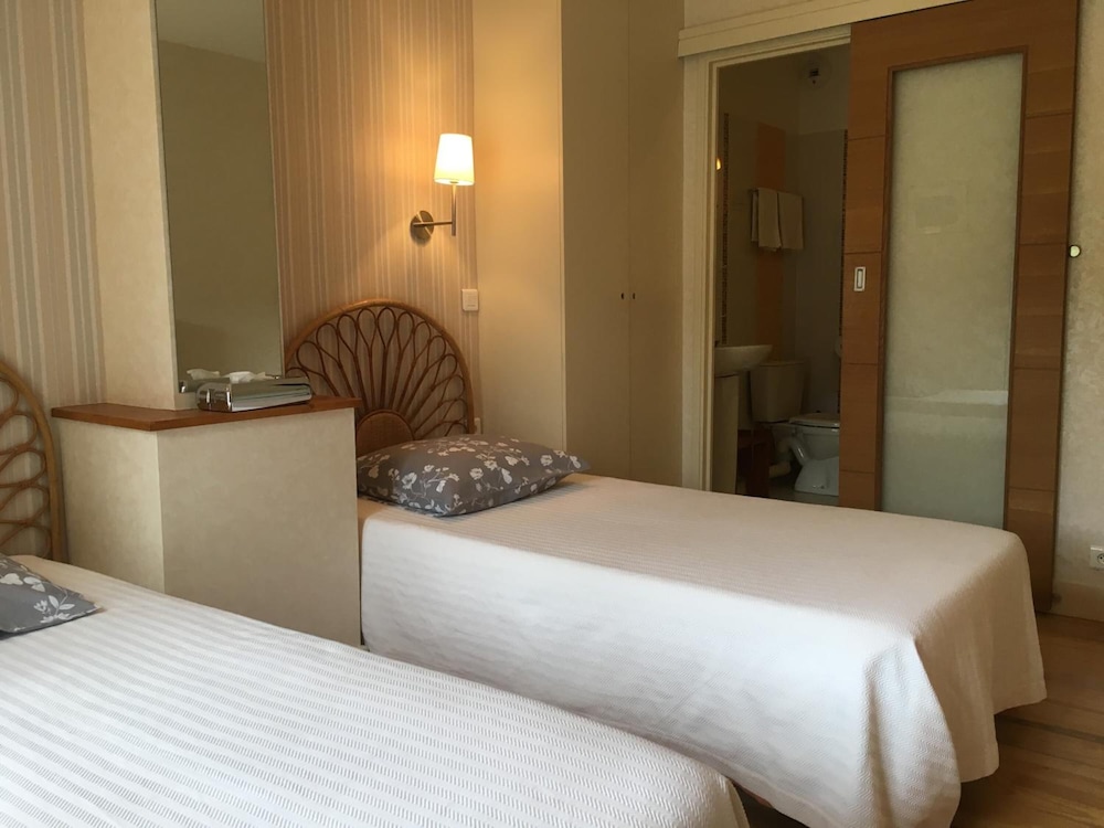 HOTEL LES TILLEULS 16/28