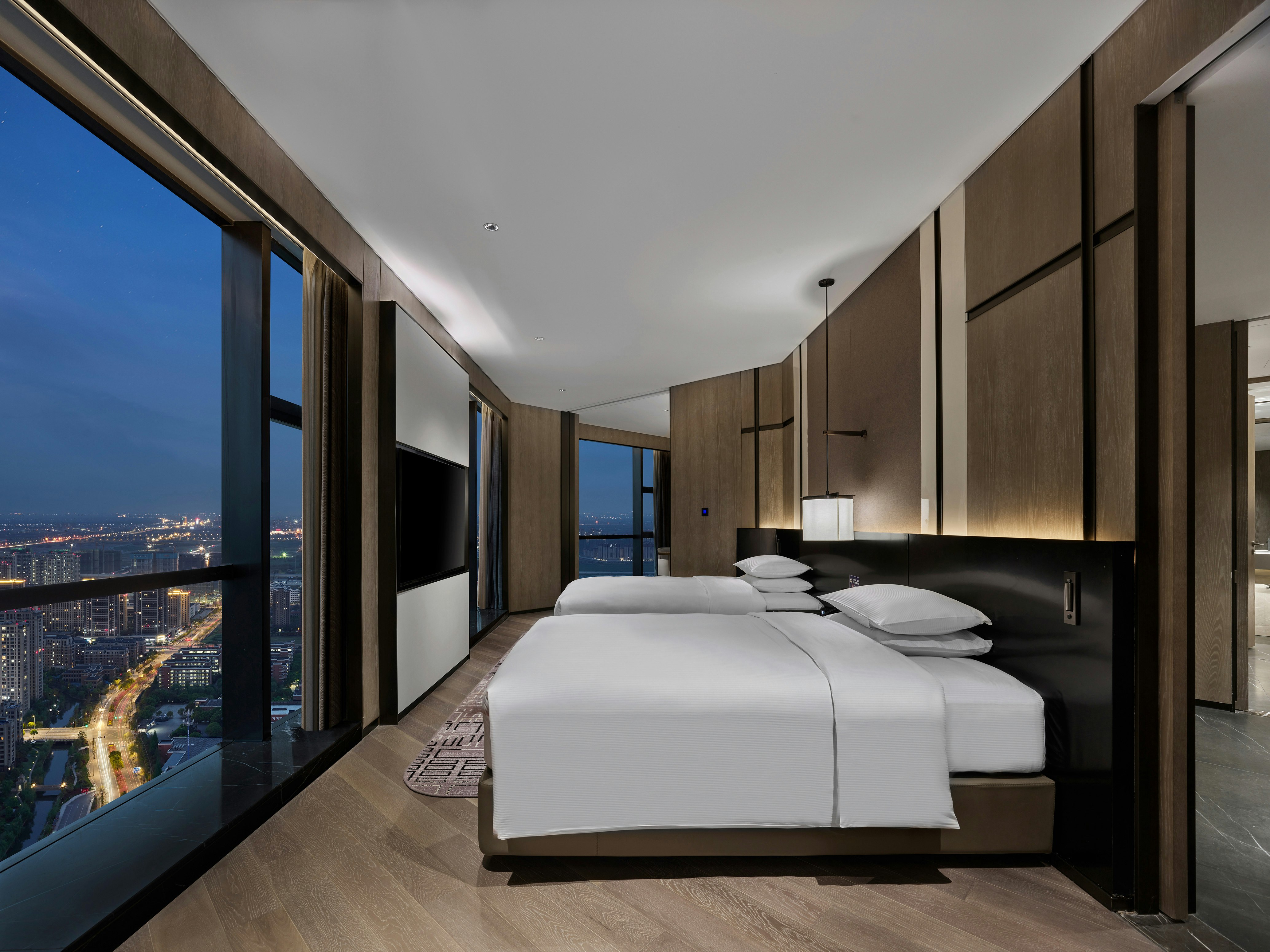 Executive, Suite, Twin Beds