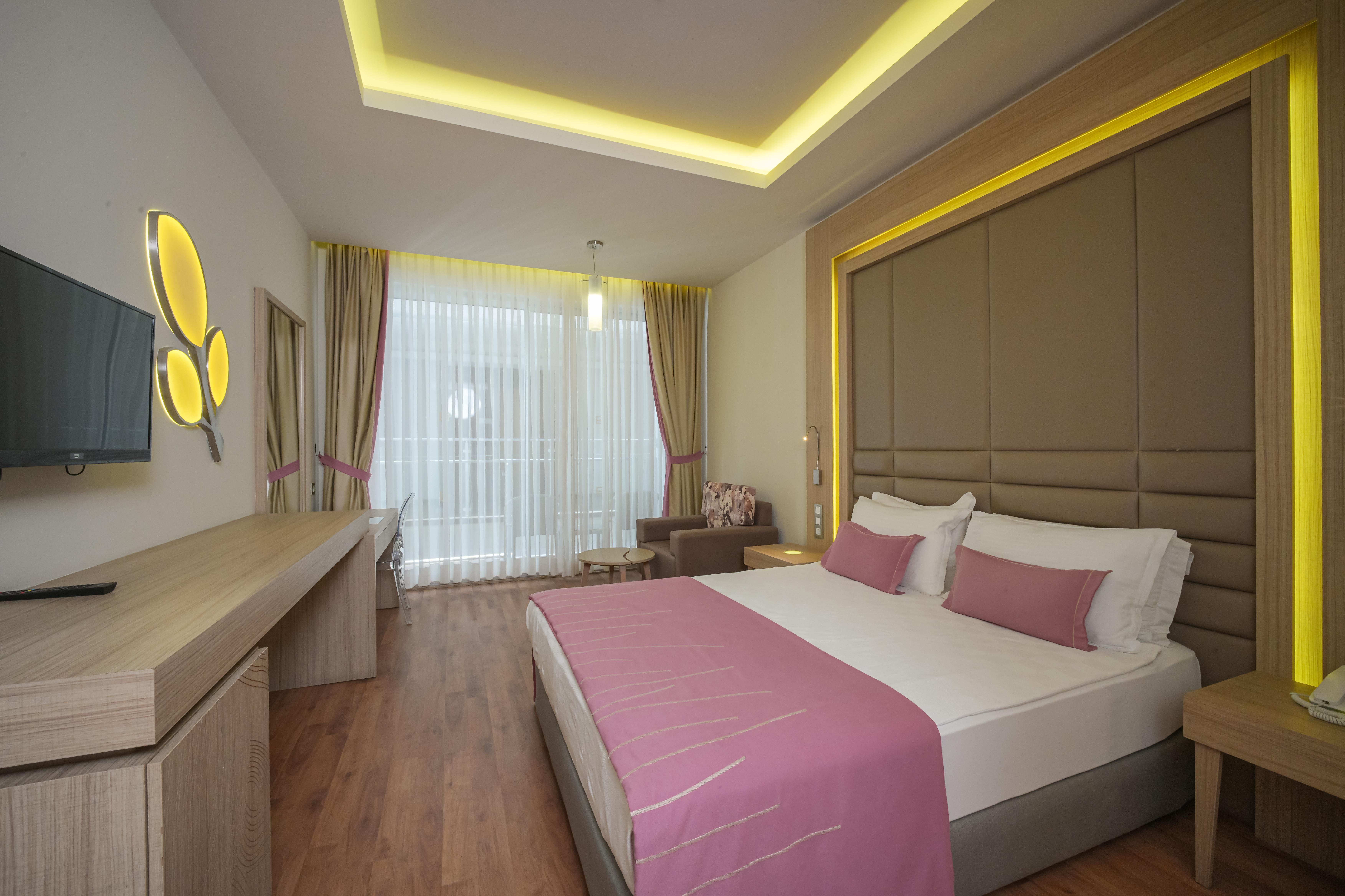 Room, No Balcony