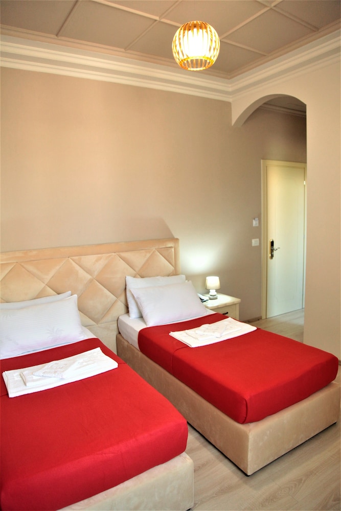 Hotel Veliera 22/70