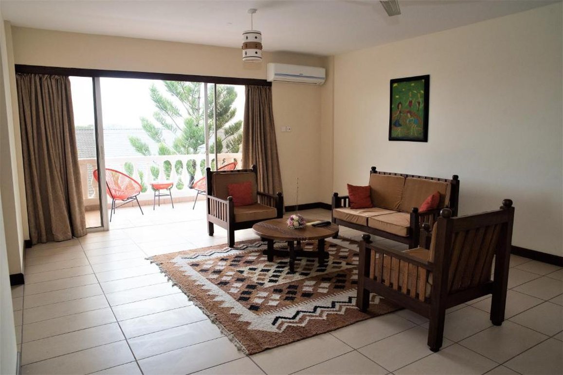 CityBlue Creekside Hotel & Suites 16/25