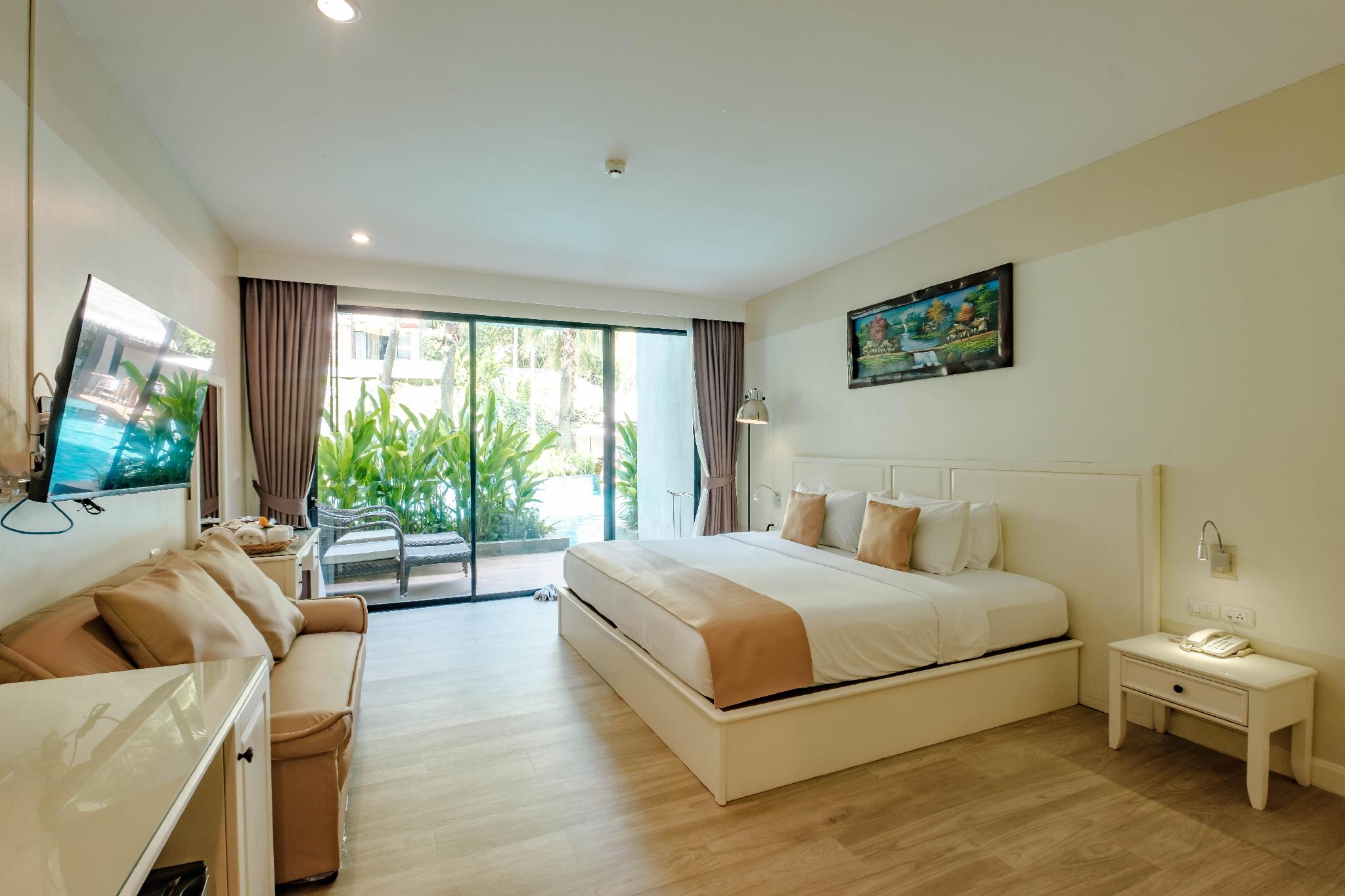 Junior Suite, Mountain View, Sofa, Pool Access